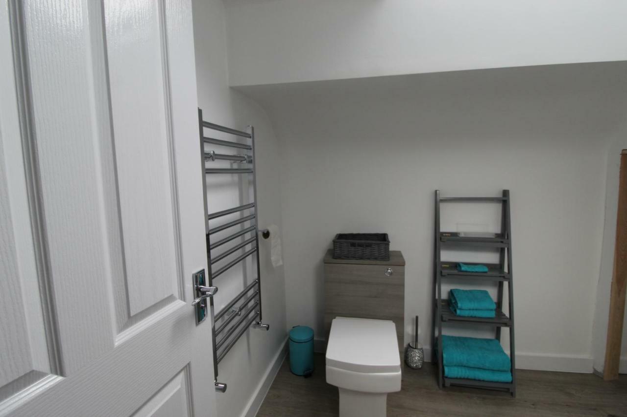 2 Serviced Apartments In Childwall-South Liverpool - Each Apartment Sleeps 6 Esterno foto