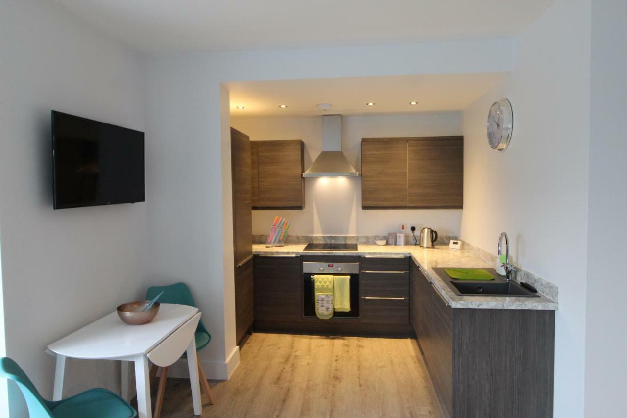 2 Serviced Apartments In Childwall-South Liverpool - Each Apartment Sleeps 6 Esterno foto