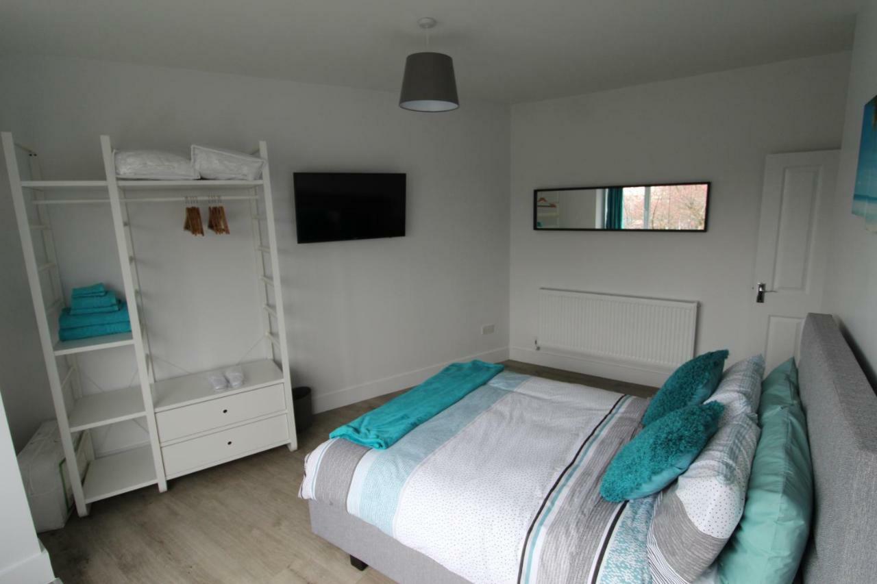 2 Serviced Apartments In Childwall-South Liverpool - Each Apartment Sleeps 6 Esterno foto