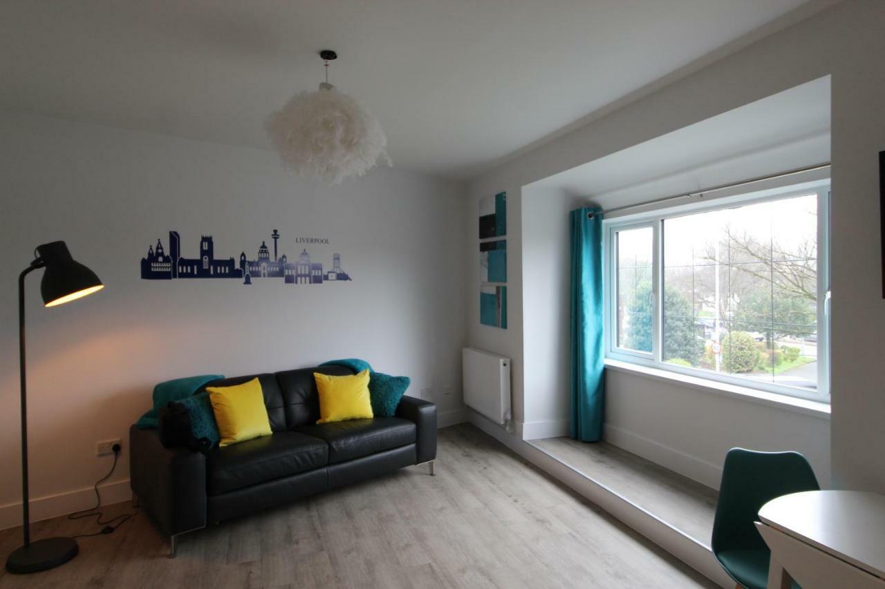 2 Serviced Apartments In Childwall-South Liverpool - Each Apartment Sleeps 6 Esterno foto