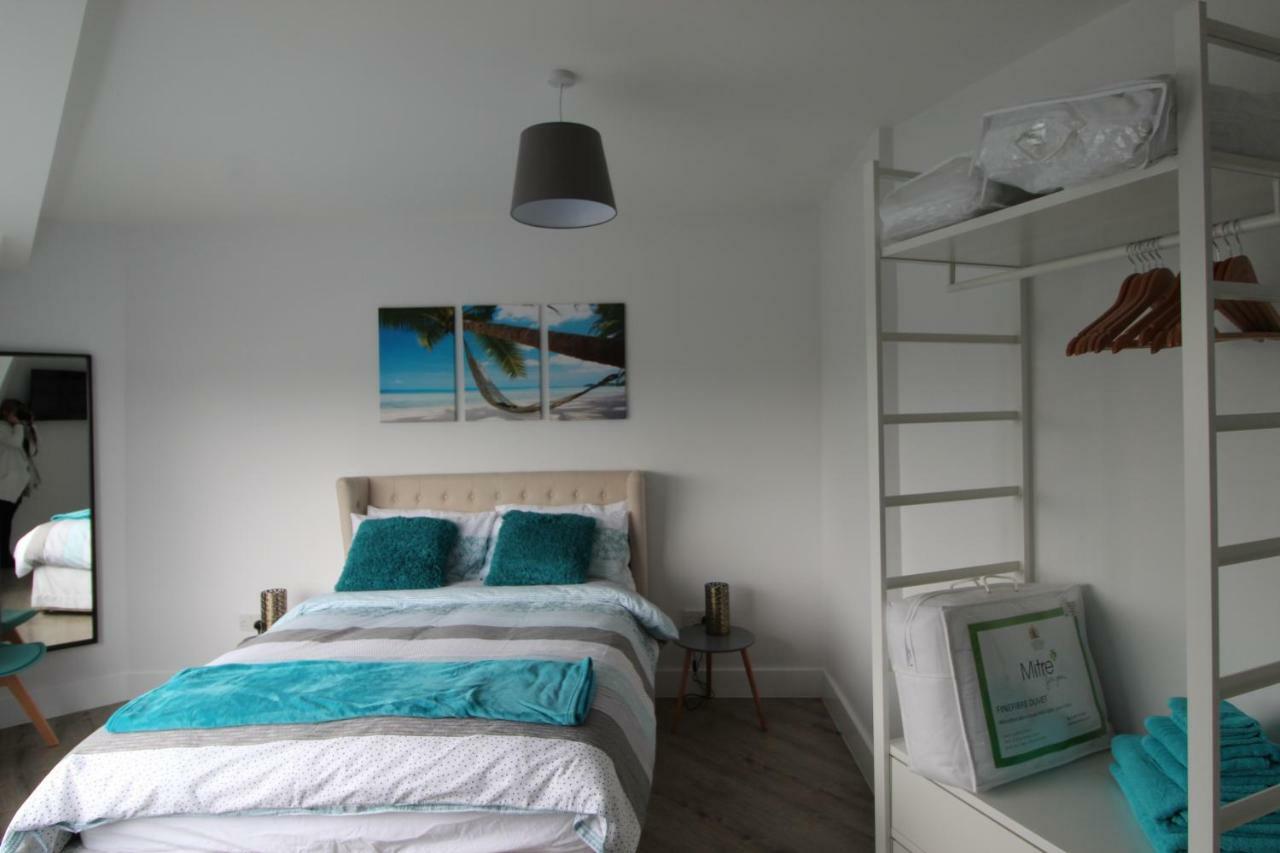 2 Serviced Apartments In Childwall-South Liverpool - Each Apartment Sleeps 6 Esterno foto
