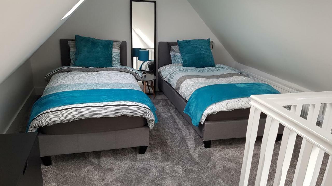 2 Serviced Apartments In Childwall-South Liverpool - Each Apartment Sleeps 6 Esterno foto