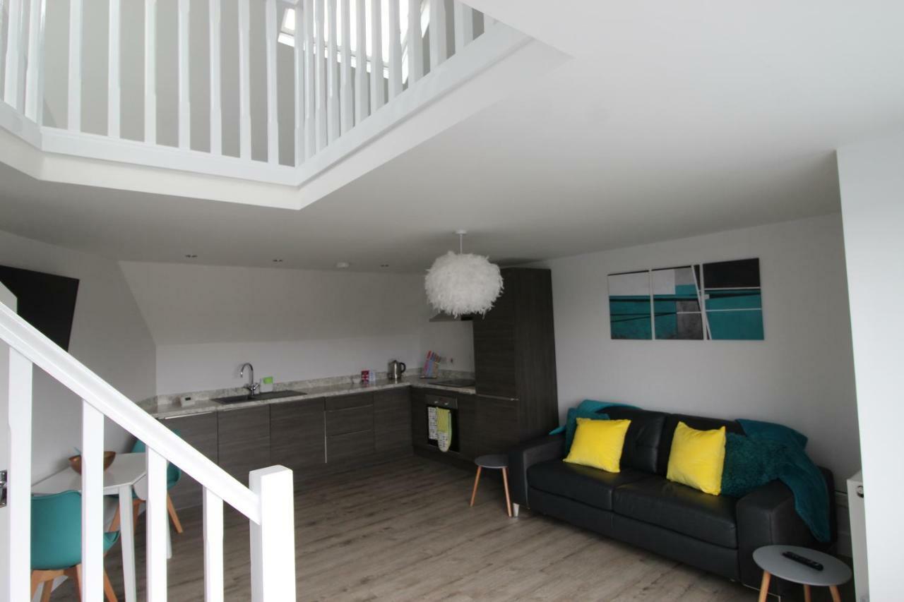 2 Serviced Apartments In Childwall-South Liverpool - Each Apartment Sleeps 6 Esterno foto